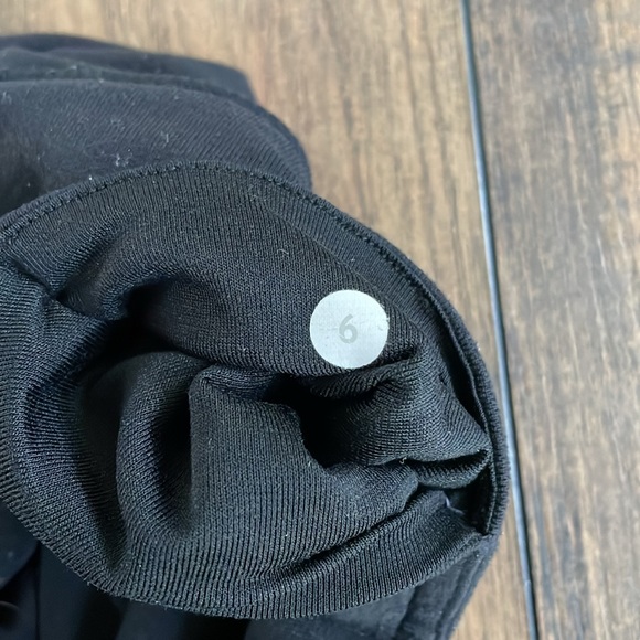 (2/$30) Lululemon capri leggings - Picture 3 of 3